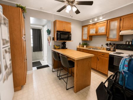 For Lease - 22 McColl Street Unit# A, Quinte West, Ontario - Photo 2