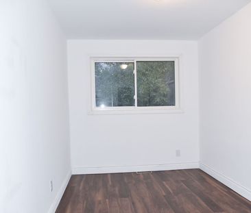 For Lease - 181 Penn Avenue Unit# Main, Newmarket, Ontario - Photo 5