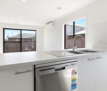 HOME FOR RENT IN THORNHILL PARK - Photo 6