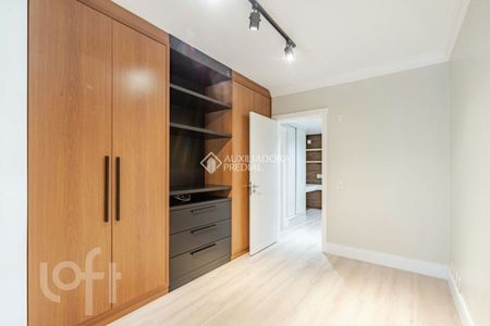 Apartamento com 3 quartos e 205m² para alugar em Cristal, Porto Alegre. - Photo 4