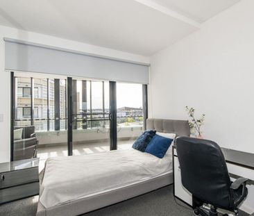 Spacious & Convenient - Photo 6