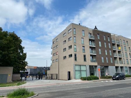 Dendermonde, Leopoldlaan 95 bus, lichtrijk appartement met 1 slaapkamer. - Photo 2