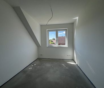 Vermietung: Erstbezug, moderne Obergeschosswohnung mit Balkon und C... - Foto 1
