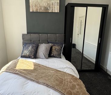 Room in a Shared House, Claremont Road, M14 - Photo 5