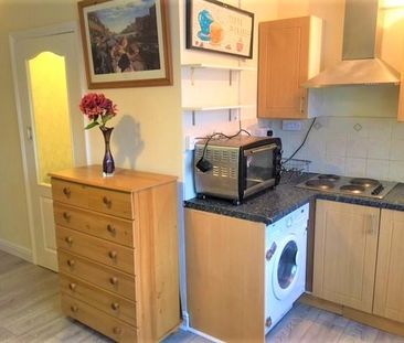 Studio to rent - Photo 5