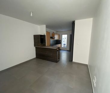 Location Maison 5 pièces 66m² ST ANDRE LEZ LILLE 59350 - Photo 2