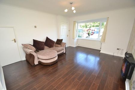 3 bedroom semi-detached house to rent - Photo 2