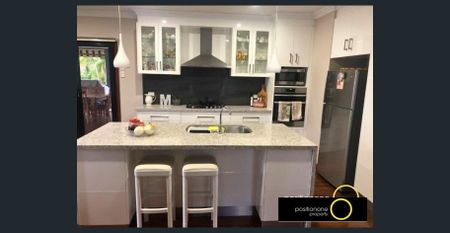 Spacious Family Home with Pool, Entertainer’s Deck & Fully Grassed Yard. - Photo 3