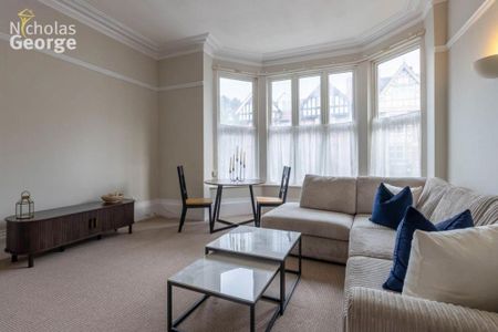 2 bedroom flat to rent - Photo 4
