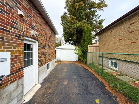 For Lease - 20 Bayard Avenue Unit# Main, Toronto, Ontario - Photo 2