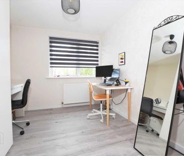 54 Glenmore Park, Lisburn, BT27 4RT - Photo 3