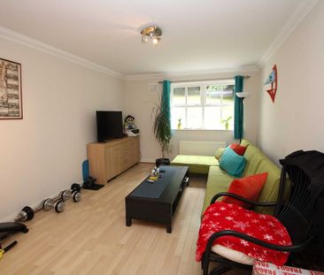 2 bed Flat for rent - Photo 1