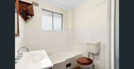 Beautiful Open Plan 2 Bedroom Apartment - Photo 2