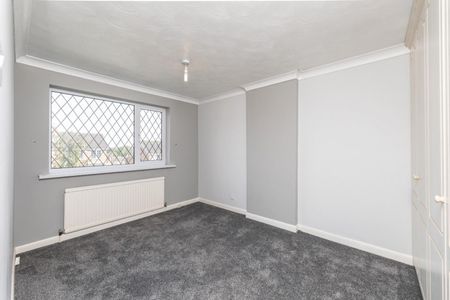 Beech Crescent, Castleford - Photo 5