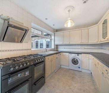 Avon Close, Addlestone, Surrey, KT15 - Photo 5