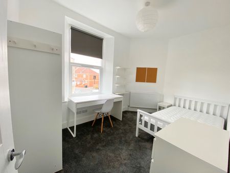 6 Bed Terraced House, Student House - Ashley Down Rd, BS7 - Photo 3