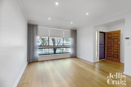 2/64 Ardmillan Road, Moonee Ponds - Photo 3