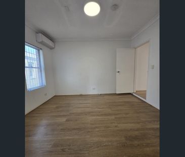 Well-Presented Two-Bedroom Unit in Prime Newtown Location - Photo 6