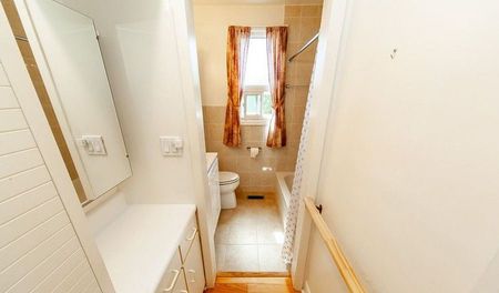 For Lease - 61 Lord Roberts Drive Unit# Main, Toronto, Ontario - Photo 2