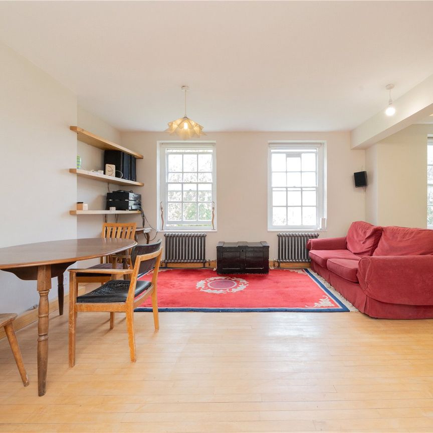 Lyons Place, St Johns Wood, NW8, London - Photo 1
