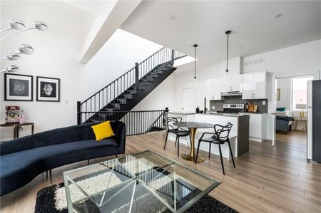 For Lease - 33 Summersides Mews, Pelham, Ontario - Photo 3