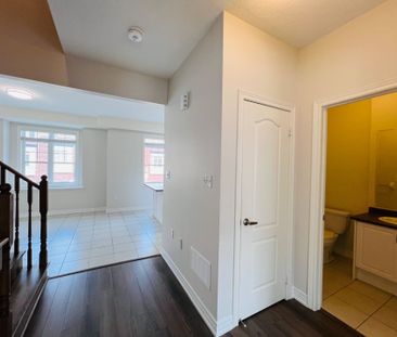 For Lease - 83 Roy Grove Way, Markham, Ontario - Photo 2