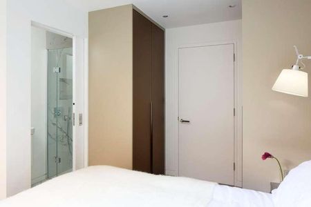 Half Moon Court, Smithfield, London, EC1A - Photo 2