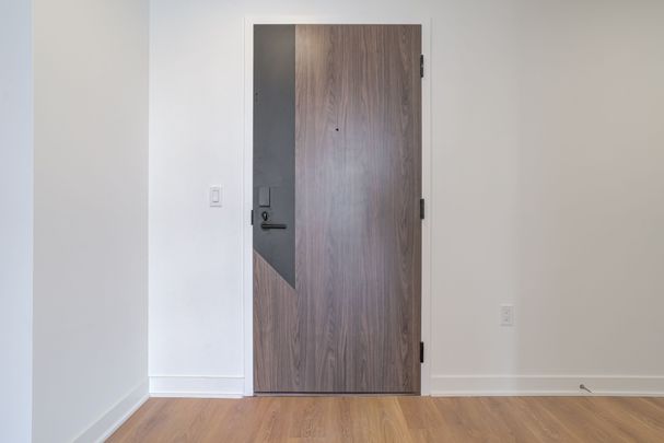 For Lease - 1037 The Queensway N/A Unit# 407, Toronto, Ontario - Photo 1