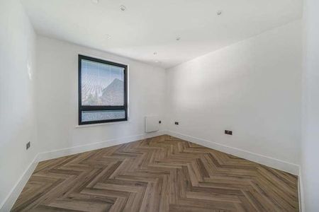 Weybridge, Surrey, KT13 - Photo 4