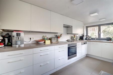 Triplex - for rent - Photo 5