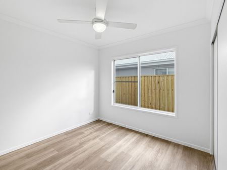 Brand new 4-Bedroom Home with Pool - Photo 5