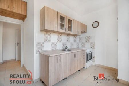 Pronájem bytu 2+1 56 m - Photo 2