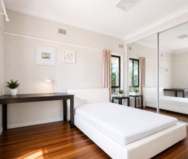 Half House!! Fully Furnished or Unfurnished + All Bills Inclusive - Photo 6