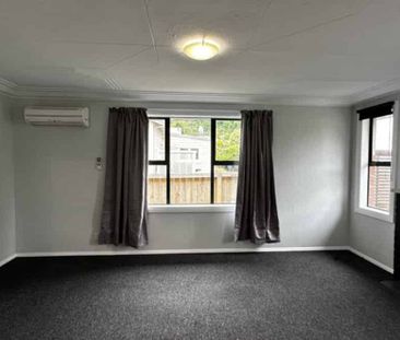 A refreshed decor and easy location! - Photo 3