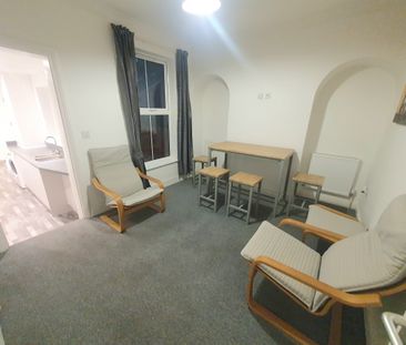 Gladstone Street, Norwich - Photo 3