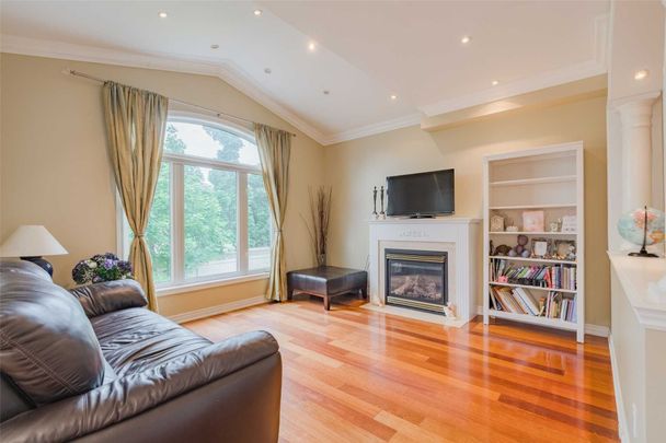 For Lease - 2356 Hilda Drive, Oakville, Ontario - Photo 1