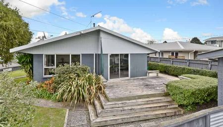 Lovely Home and Great Location! - Photo 2