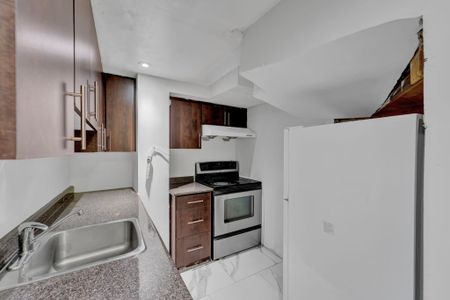 For Lease - 10 Blake Court Unit# Bsmt, Ajax, Ontario - Photo 2