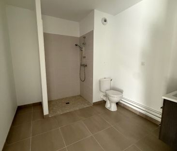 Location Appartement 2 pièces 44m² - Photo 3