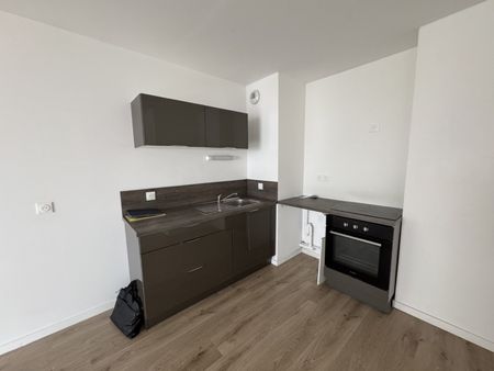 Location Appartement 2 pièces 44m² LILLE 59000 - Photo 2