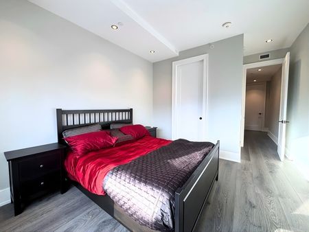 $3,599 / 2 br / 2 ba / 1378 sqft 181 James St N PH4 - Photo 3