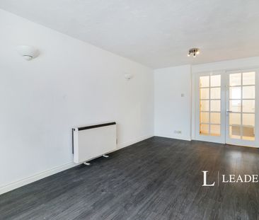 2 bedroom apartment to rent Foxglove Way, Wallington, SM6 - Photo 1