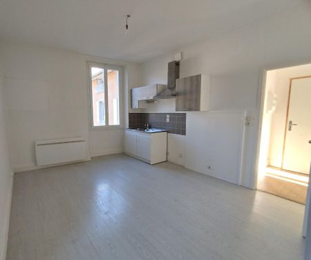 Location Appartement 2 pièces 42m² - Photo 4