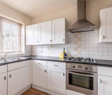 2 bedroom end of terrace house to rent - Photo 5