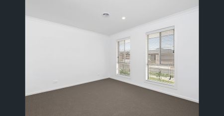 PERFECT LOCATION | 4 BEDROOMS | MODERN DESIGN - Photo 3