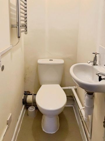 5 bedroom terraced house to rent - Photo 3