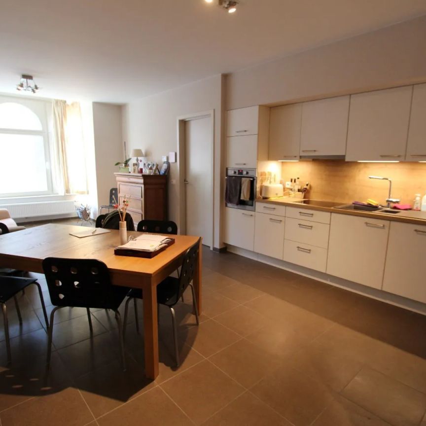 Appartement met 1 slaapkamer in het centrum van Roeselare - Photo 1