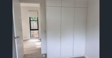Modern Comfort Meets Unbeatable Convenience – Brand New 2-Bedroom Granny Flat - Photo 3