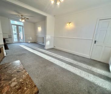 Brierley Cottages, Sutton-In-Ashfield - Photo 3