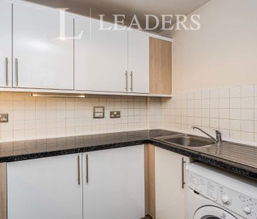 2 bedroom apartment to rent Harlands House, Harlands Road, Haywards... - Photo 5